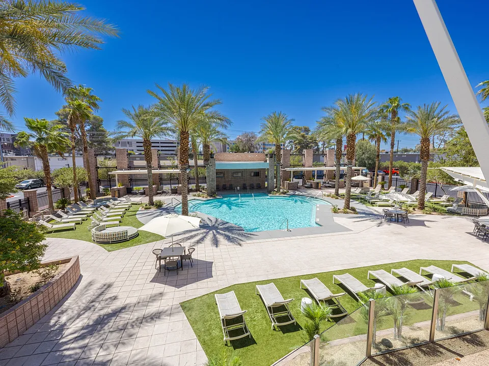 The Rays at Vegas Towers