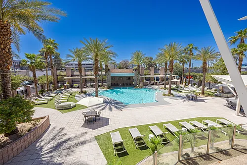 The Rays at Vegas Towers Photo 1
