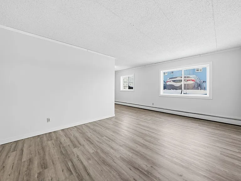 27 Vaughn St — Photo 27