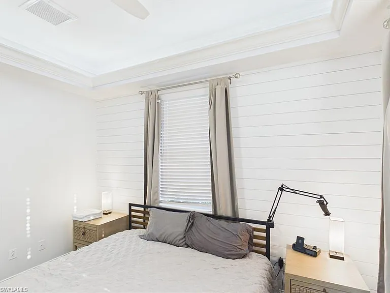 6072 Polly Ave — Photo 14
