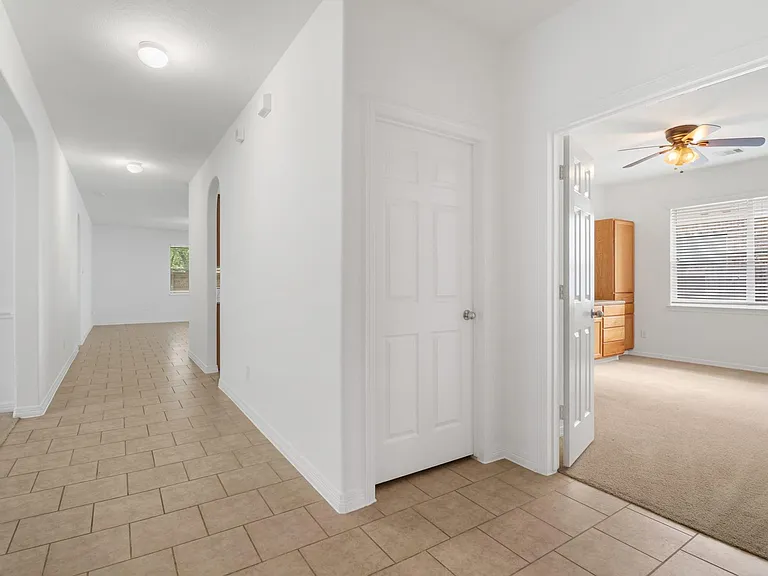 3611 Rocky Ledge Ln — Photo 20