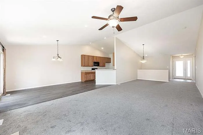3245 Jared Dr — Photo 21