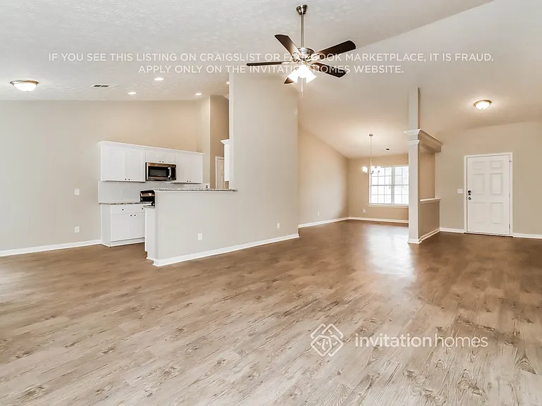 236 Bridgestone Ln — Photo 5