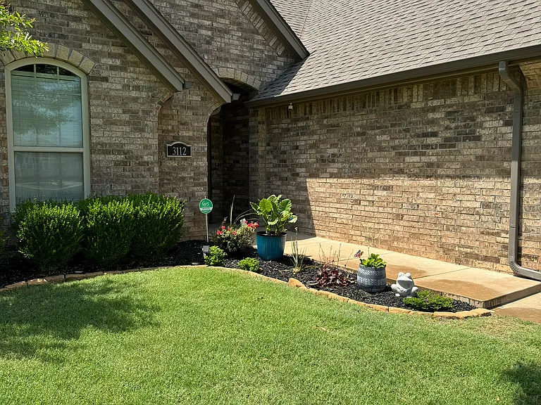 3112 Langley Dr — Photo 3