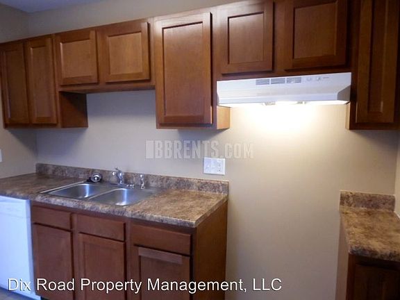 5th image of 1924 Carolina St