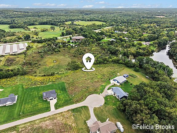 2nd image of 6 Calming Meadows Ct