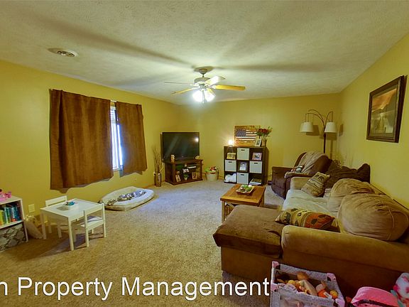 3rd image of 122 Allen Hill Dr