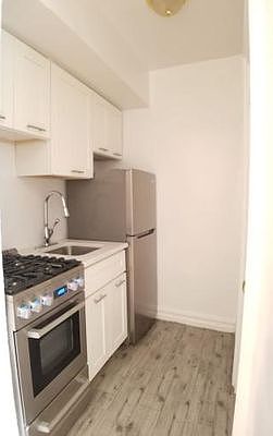 3rd image of 464 Clinton Ave #1C1