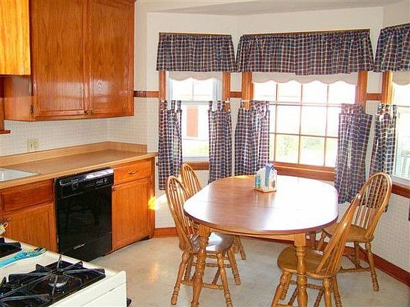 Lower Kitchen
