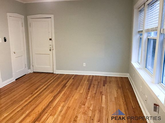 5th image of 1515 N Milwaukee Ave APT 4