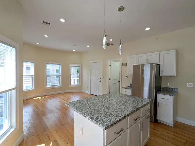 2 Sacramento St #1 — Photo 20