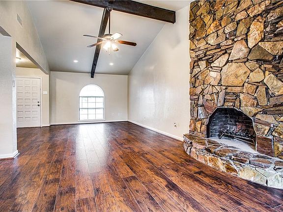 5th image of 304 Brookwood Dr