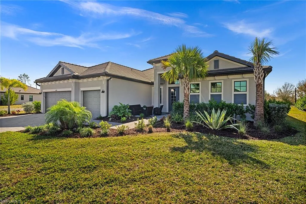 3 bed, 3.0 bath, 2650 sqft, $8,500 — Photo 2