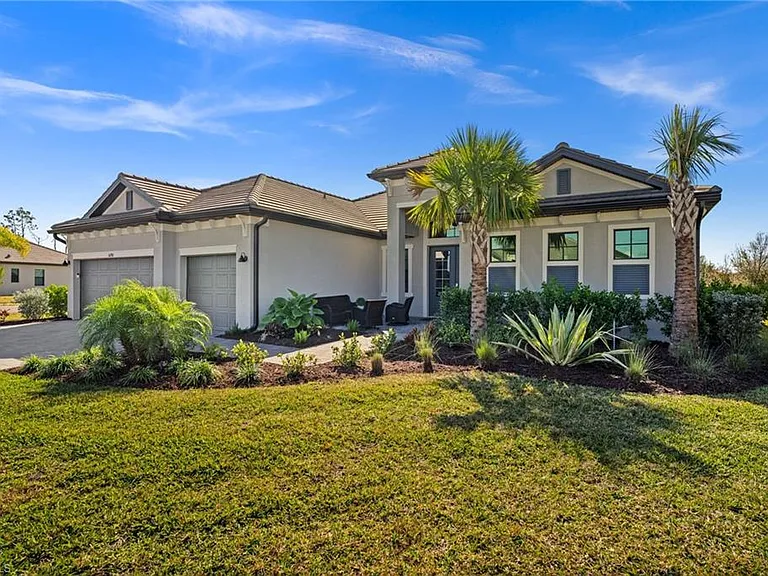 10798 Timber Creek Dr — Photo 2