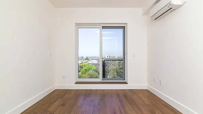 Rented by Nooklyn NYC LLC | media 18