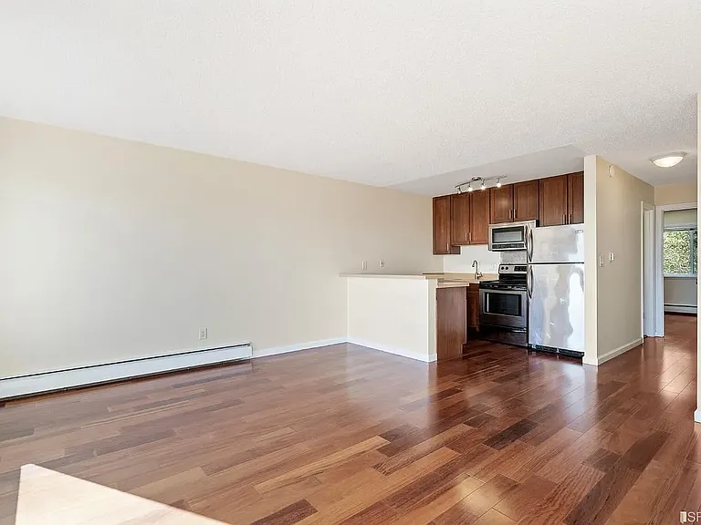 3801 Market St #4 — Photo 20