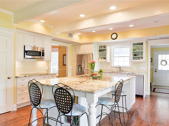 4th image of 1200 Coral Way S