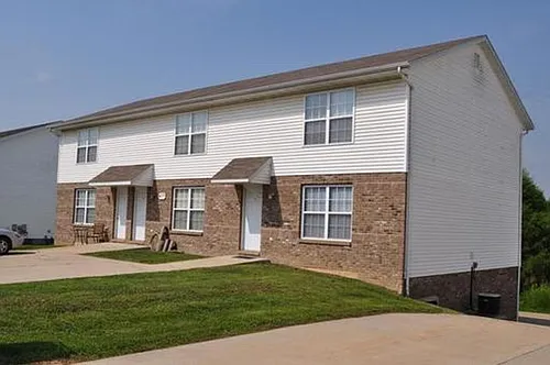 408 Kensington Park Photo 1