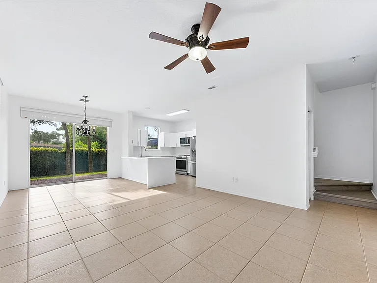 402 Seminole Palms Dr #402 — Photo 10