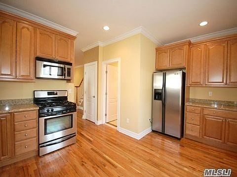 2nd image of 5 Owen St