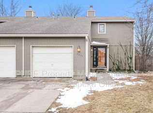 5433 SW Sena Dr, Topeka, KS 66604