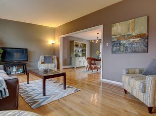 81 Victoria Ln, South Kingstown, RI 02879