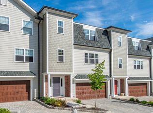 36 Elm St #3, Madison, NJ 07940