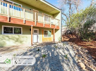 1425 Orange Ave, Redding, CA 96001