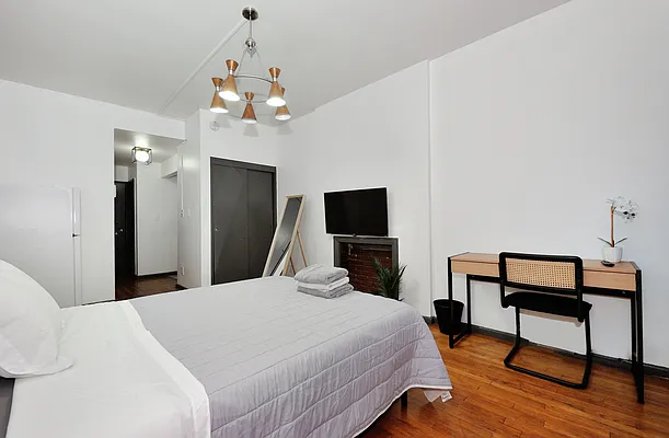 Rented by Furnished Habitat | media 7