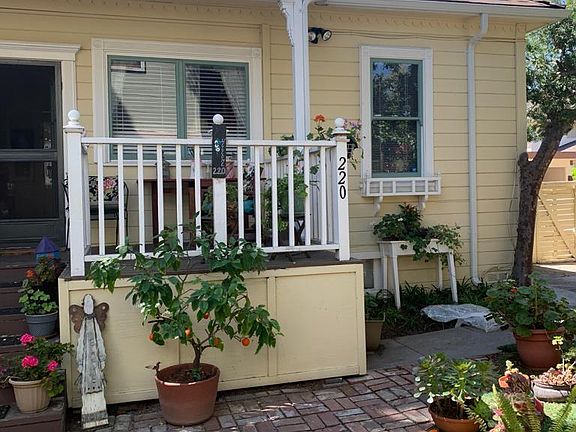 2nd image of 220 Bryant St