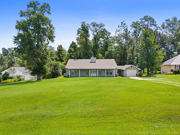 4th image of 4708 The Oaks Dr