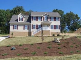 1821 Manor Dr, Harrisonburg, VA 22801