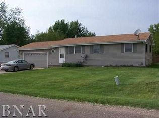 17872 Carver Rd, Hudson, IL 61748