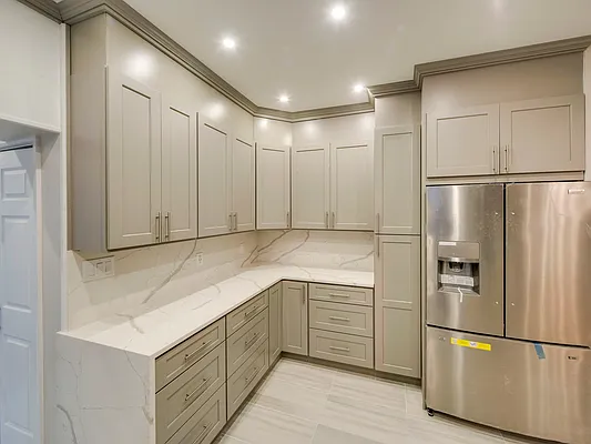 Rented by Bouklis Group | media 14