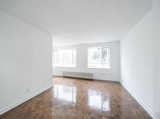 2895 Bathurst St #101, Toronto, ON M6B 3A8