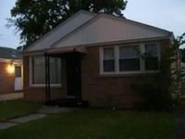 246 Eastern Ave, Bellwood, IL 60104