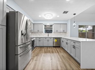 1908 Chelsea Ct, Rosenberg, TX 77471