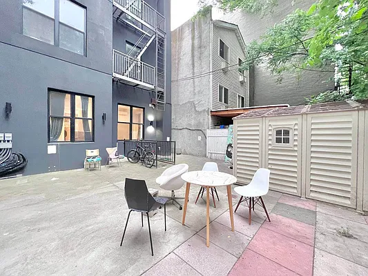 Rented by Doorway NYC, LLC | media 46