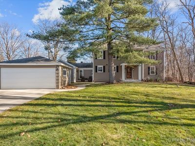 1N681 River Dr, Glen Ellyn, IL, 60137