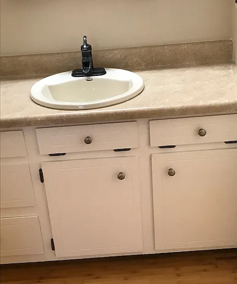 698 Florida Dr — Photo 18