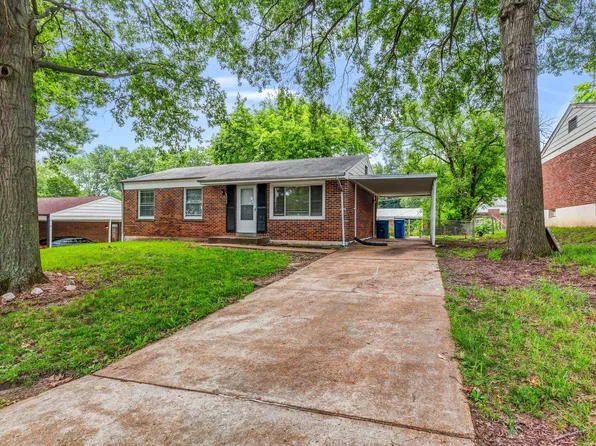 1748 Grafton Dr, Saint Louis, MO 63136