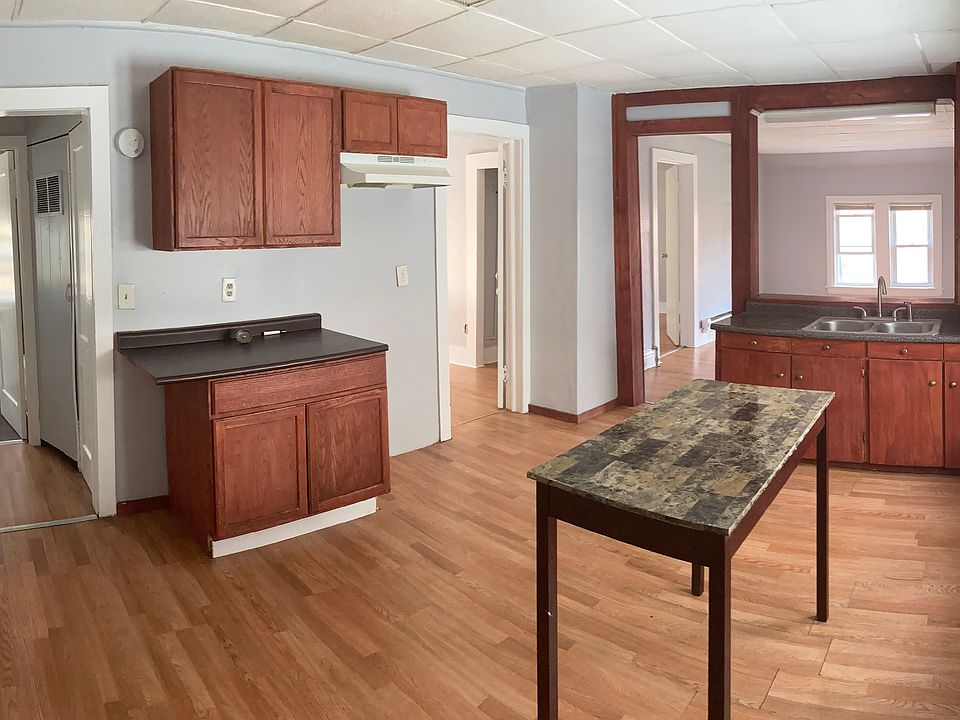 1st image of 19 Lansing St #2