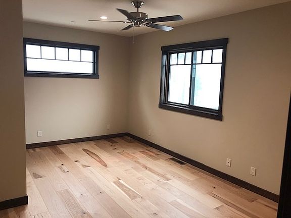 3rd image of 413 Rainbow Ln #1-10