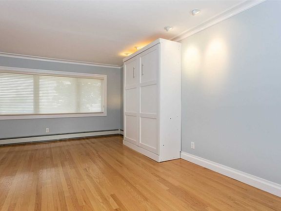 5th image of 87 Sands Ct