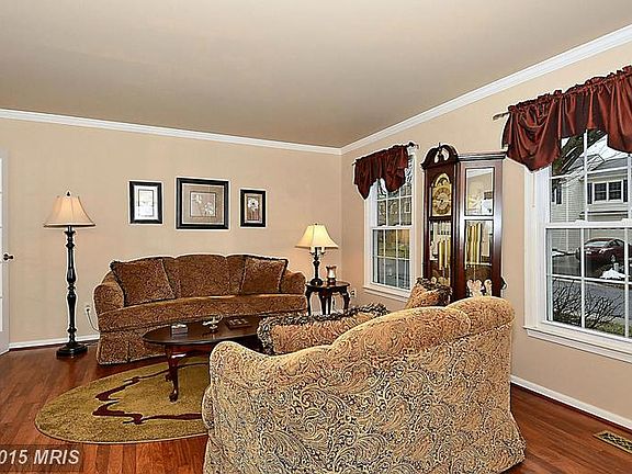 3rd image of 13637 Hartsbourne Dr