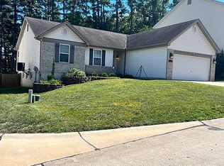 1114 Silverwillow Ct, Fenton, MO 63026