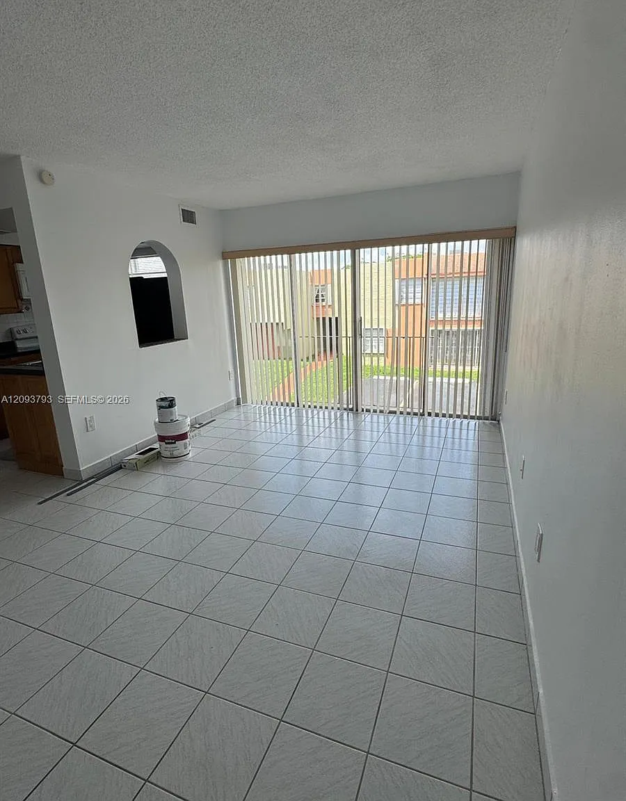 South Winds Condo West — Photo 3