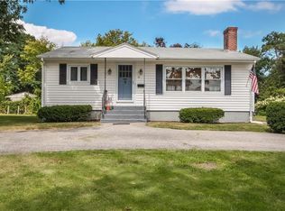61 Arlington Ave, Warwick, RI 02889