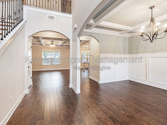 3rd image of 519 Gary Glen Dr
