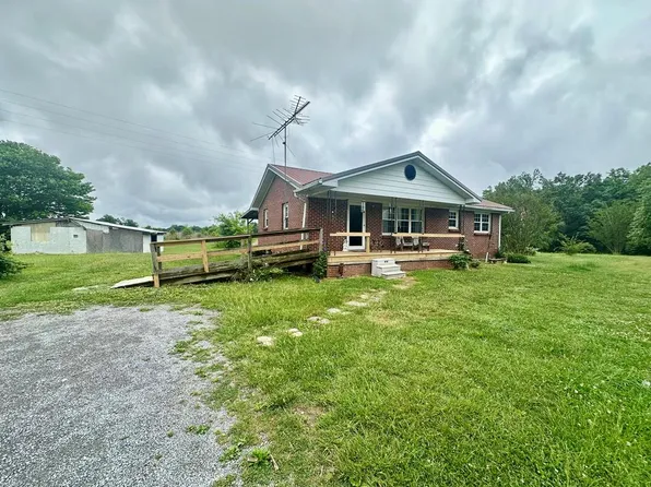 1749 Brimstone Creek Rd, Moss, TN 38575